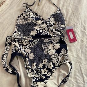 Vince Camuto one piece swimsuit
